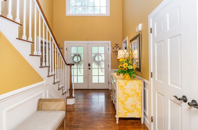 8 Coventry Lane, Derry, NH 03038