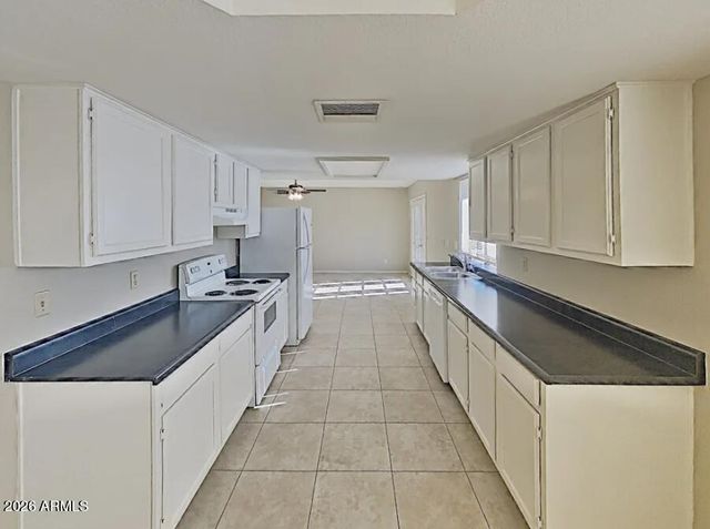 147 W Hillside Street, Mesa, AZ 85201