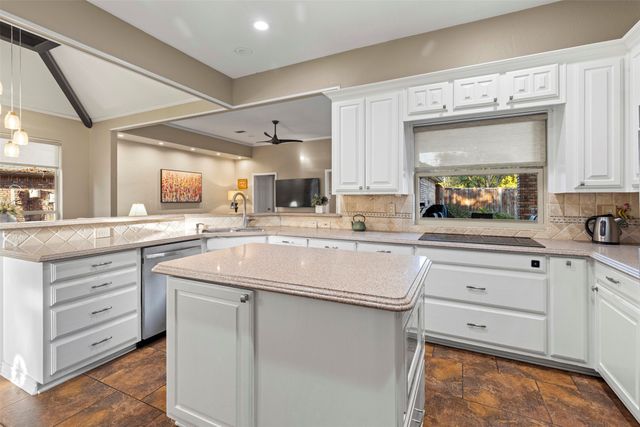 6306 Chelsea Way, Garland, TX 75044