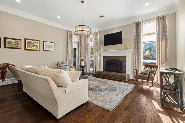 6306 Chelsea Way, Garland, TX 75044