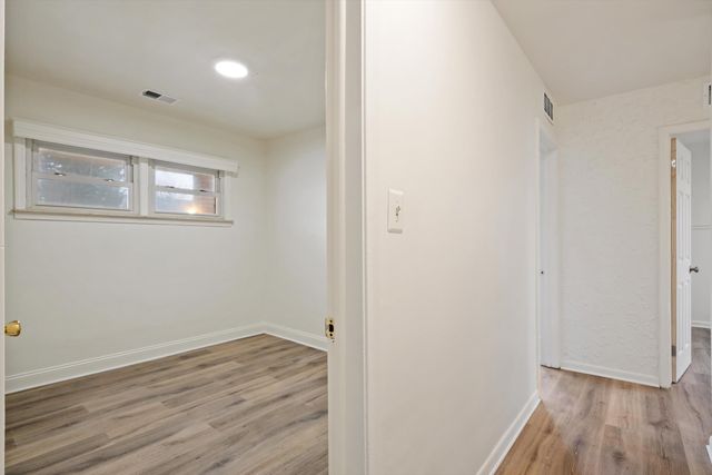 6331 Helen Street, Garden City, MI 48135