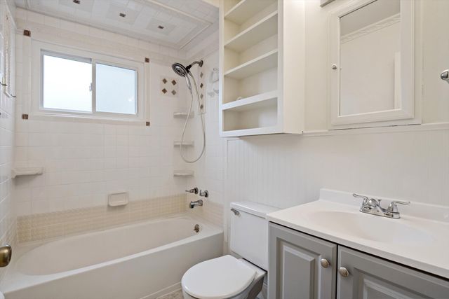 6331 Helen Street, Garden City, MI 48135