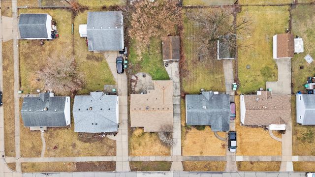 6331 Helen Street, Garden City, MI 48135