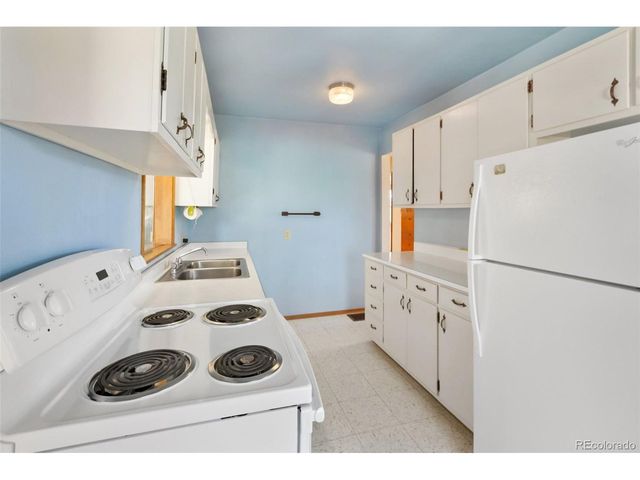 44 Remuda Ln, Florissant, CO 80816