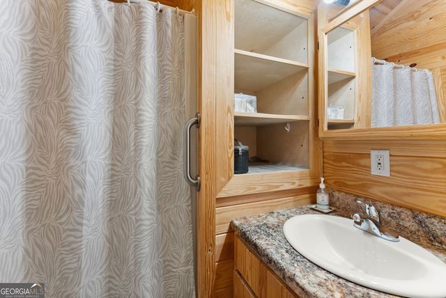 19 Wapiti Lane, Cleveland, GA 30528