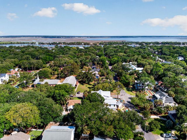 11 25th Avenue, Isle Of Palms, SC 29451
