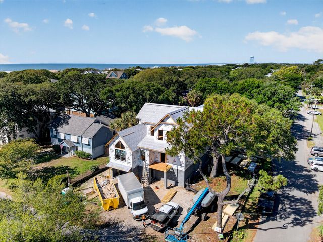 11 25th Avenue, Isle Of Palms, SC 29451