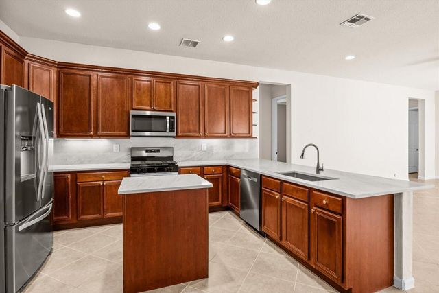 206 NW Magnolia Lakes Boulevard, Port St. Lucie, FL 34986