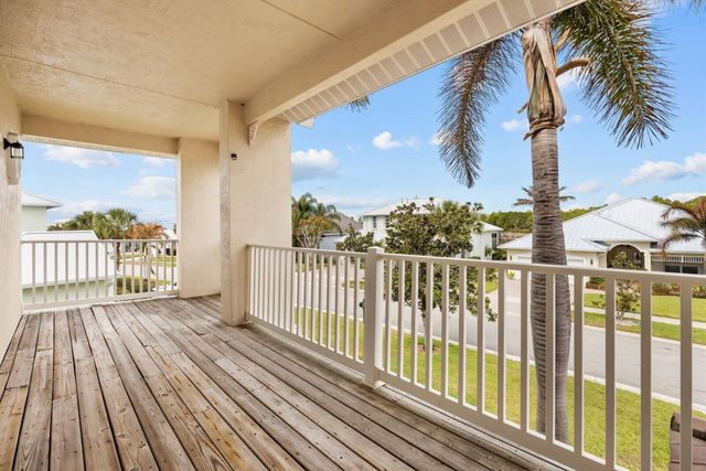 206 NW Magnolia Lakes Boulevard, Port St. Lucie, FL 34986
