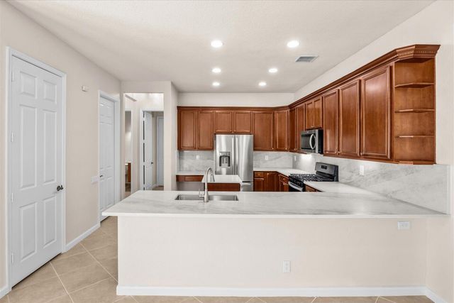 206 NW Magnolia Lakes Boulevard, Port St. Lucie, FL 34986