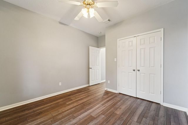 305 Harbor Circle, Montgomery, TX 77356