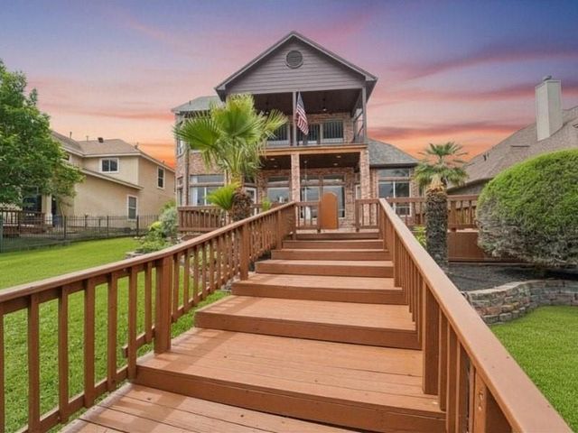 305 Harbor Circle, Montgomery, TX 77356