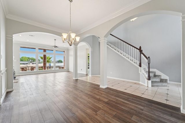 305 Harbor Circle, Montgomery, TX 77356