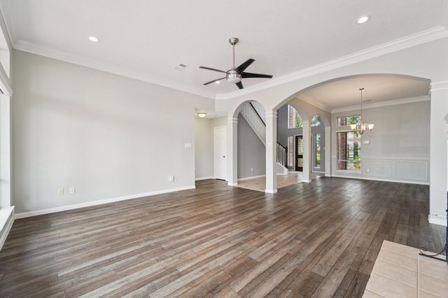 305 Harbor Circle, Montgomery, TX 77356