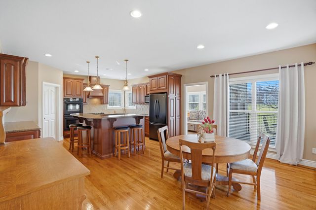 1702 DUNHILL WAY, Columbia, MO 65203