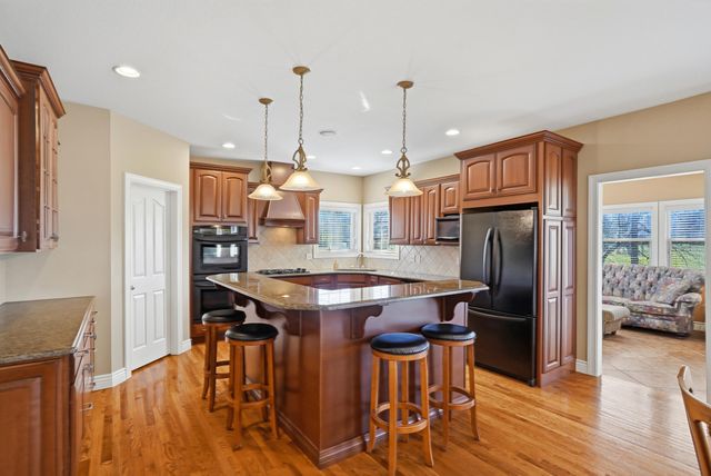 1702 DUNHILL WAY, Columbia, MO 65203