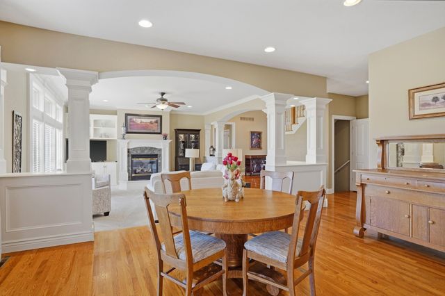 1702 DUNHILL WAY, Columbia, MO 65203