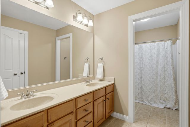 1702 DUNHILL WAY, Columbia, MO 65203