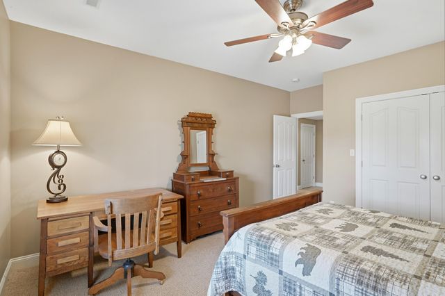 1702 DUNHILL WAY, Columbia, MO 65203