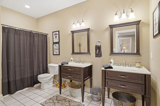 1702 DUNHILL WAY, Columbia, MO 65203