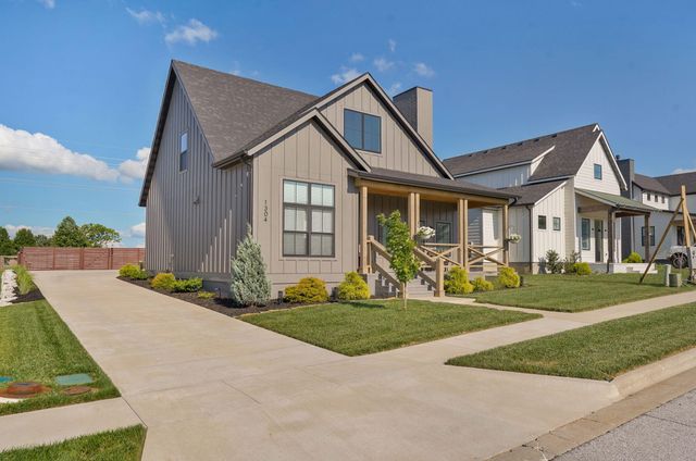 1304 S Wilder Trail, Republic, MO 65738