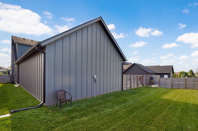 1304 S Wilder Trail, Republic, MO 65738