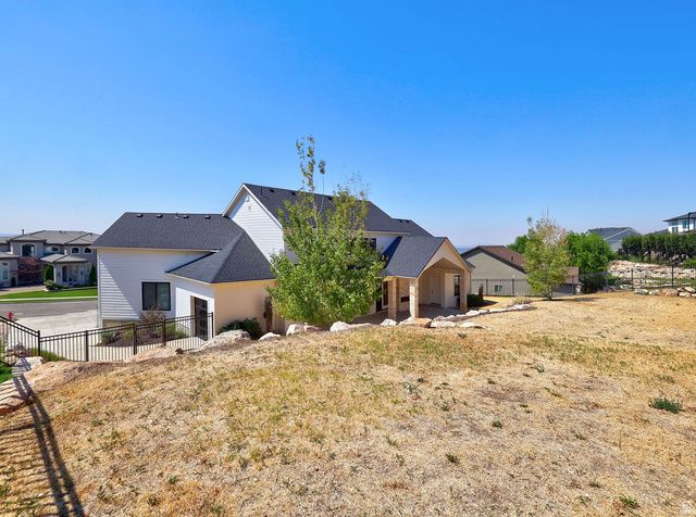 1154 FAWN DR, Pleasant View, UT 84414