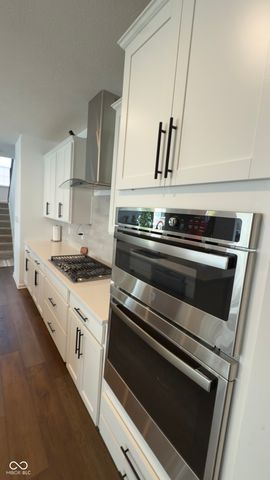 6887 Pine Vail Boulevard, Mccordsville, IN 46055