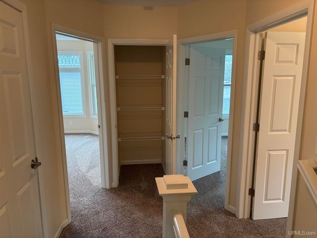 108 W Calverley Avenue, Houghton, MI 49931