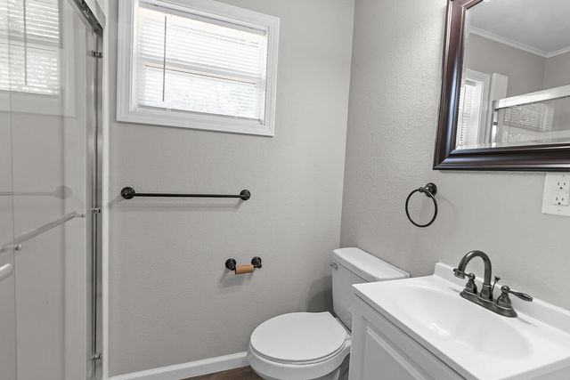 560 Fish N Fun Drive, Shell Knob, MO 65747