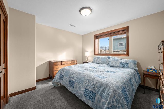3105 Miramar Cir Circle, Sioux Falls, SD 57108