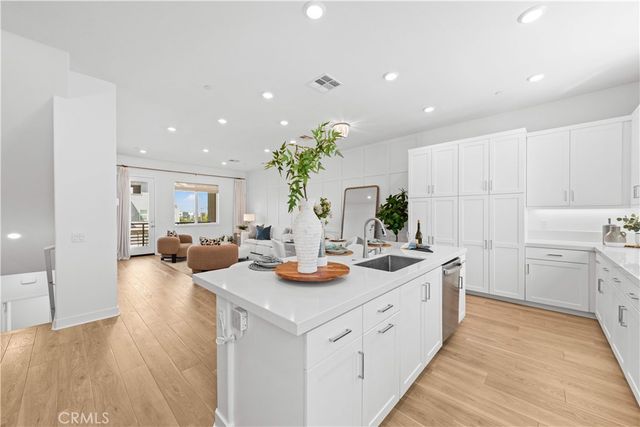 275 Sash, Irvine, CA 92618