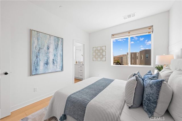 275 Sash, Irvine, CA 92618