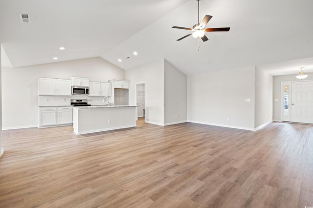 936 Woodside Dr., Conway, SC 29526