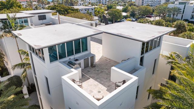 238 Shore Court, Lauderdale By The Sea, FL 33308