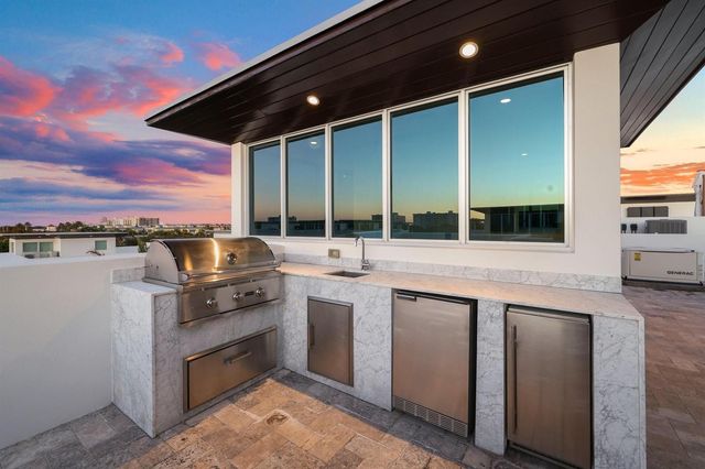 238 Shore Court, Lauderdale By The Sea, FL 33308