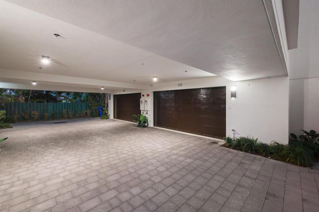 238 Shore Court, Lauderdale By The Sea, FL 33308