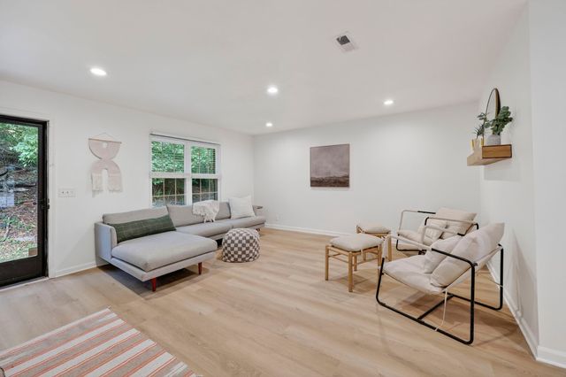 367 Huntington Ridge Dr, Nashville, TN 37211