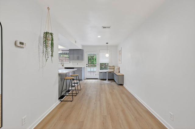 367 Huntington Ridge Dr, Nashville, TN 37211