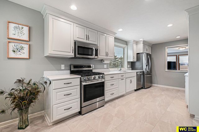 9887 County Road 7, Nickerson, NE 68044