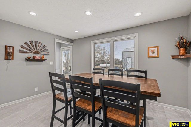 9887 County Road 7, Nickerson, NE 68044