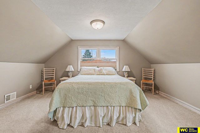 9887 County Road 7, Nickerson, NE 68044