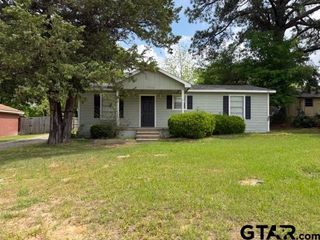 2908 Rhinehart, Tyler, TX 75701