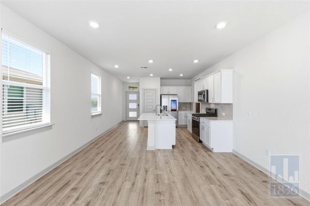 8129 Linnie LN, Austin, TX 78724