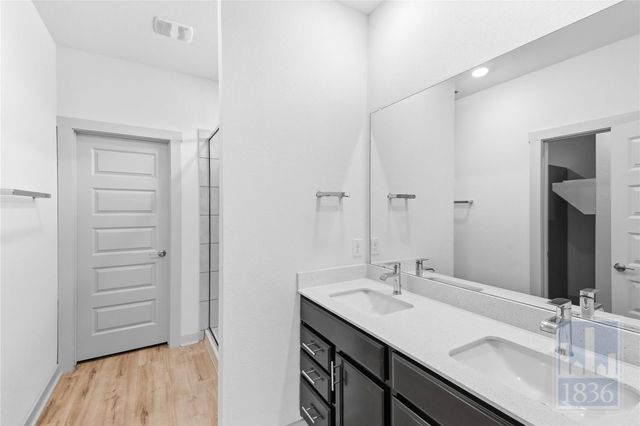 8129 Linnie LN, Austin, TX 78724