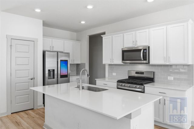 8129 Linnie LN, Austin, TX 78724