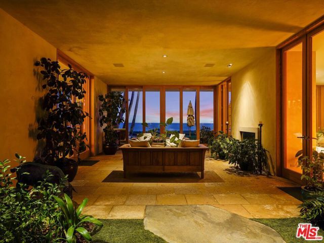 31280 Broad Beach Road, Malibu, CA 90265