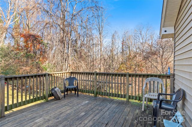 133 South Street 99, Elkin, NC 28621