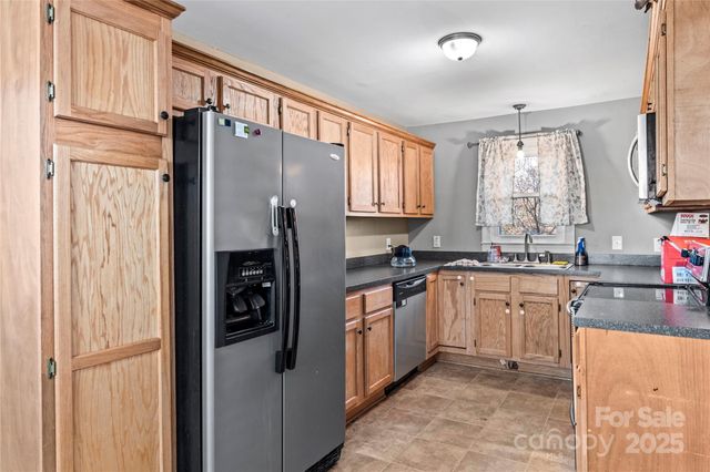 133 South Street 99, Elkin, NC 28621