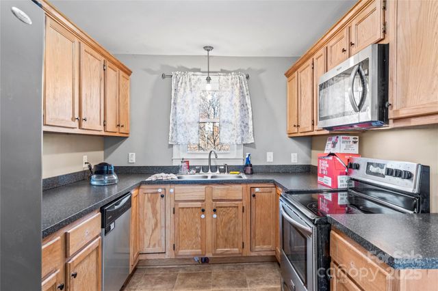 133 South Street 99, Elkin, NC 28621